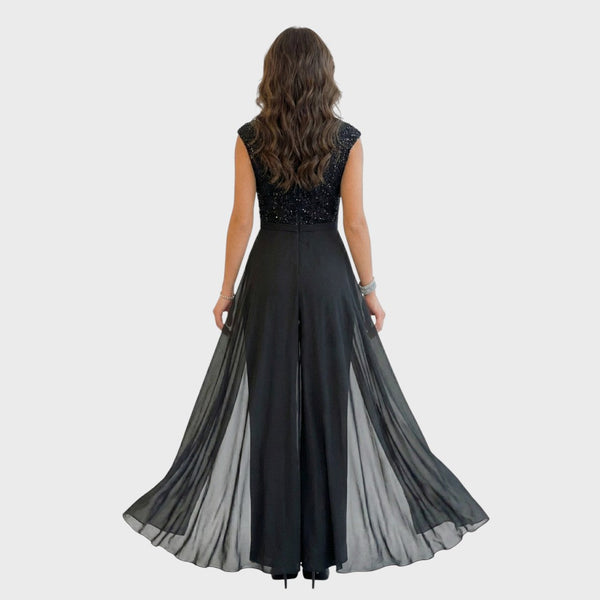 Waleria- Urok sukienki, wygoda kombinezonu. Zostań królową wieczoru.